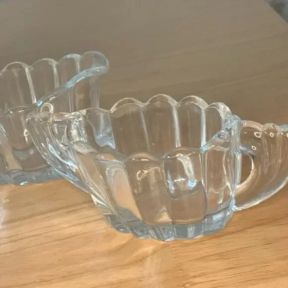Heisey Cream and sugar set - Picture 1 of 4